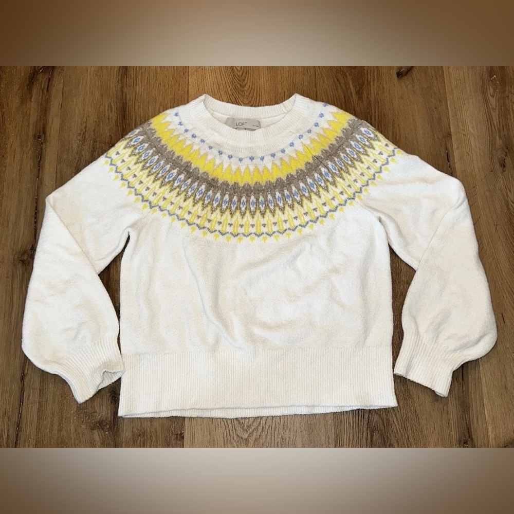 LOFT WOMENS sweater Size M Petite